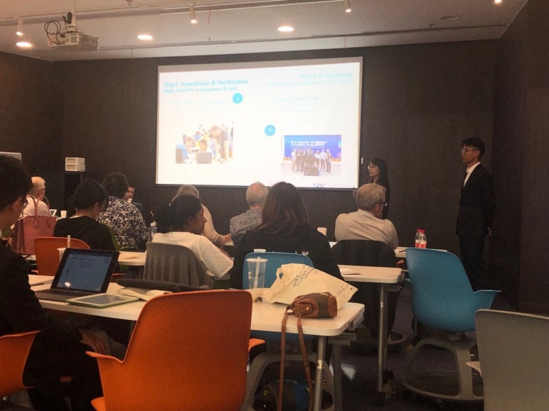 汇报演讲.jpg